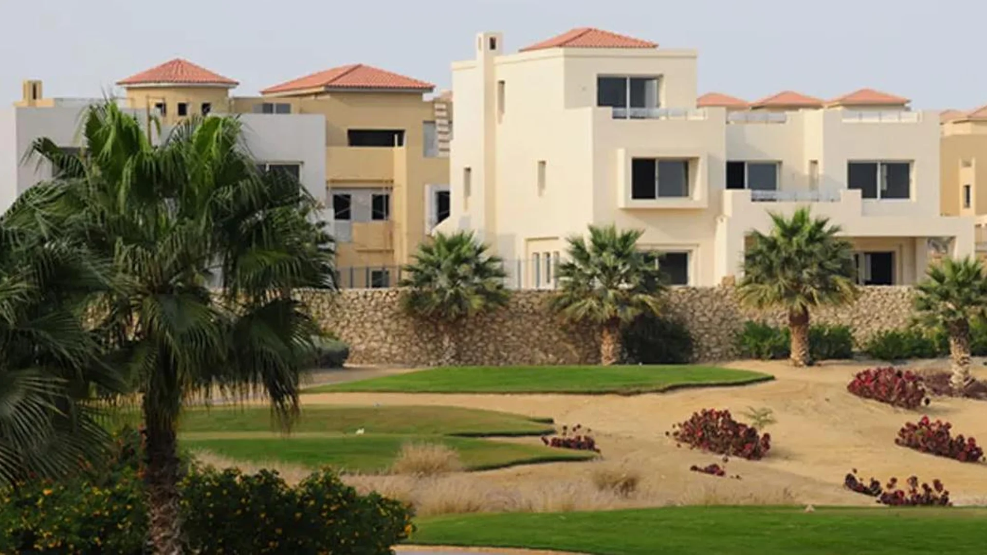 3 bedroom apartment For Sale in Golf Views El Sheikh Zayed