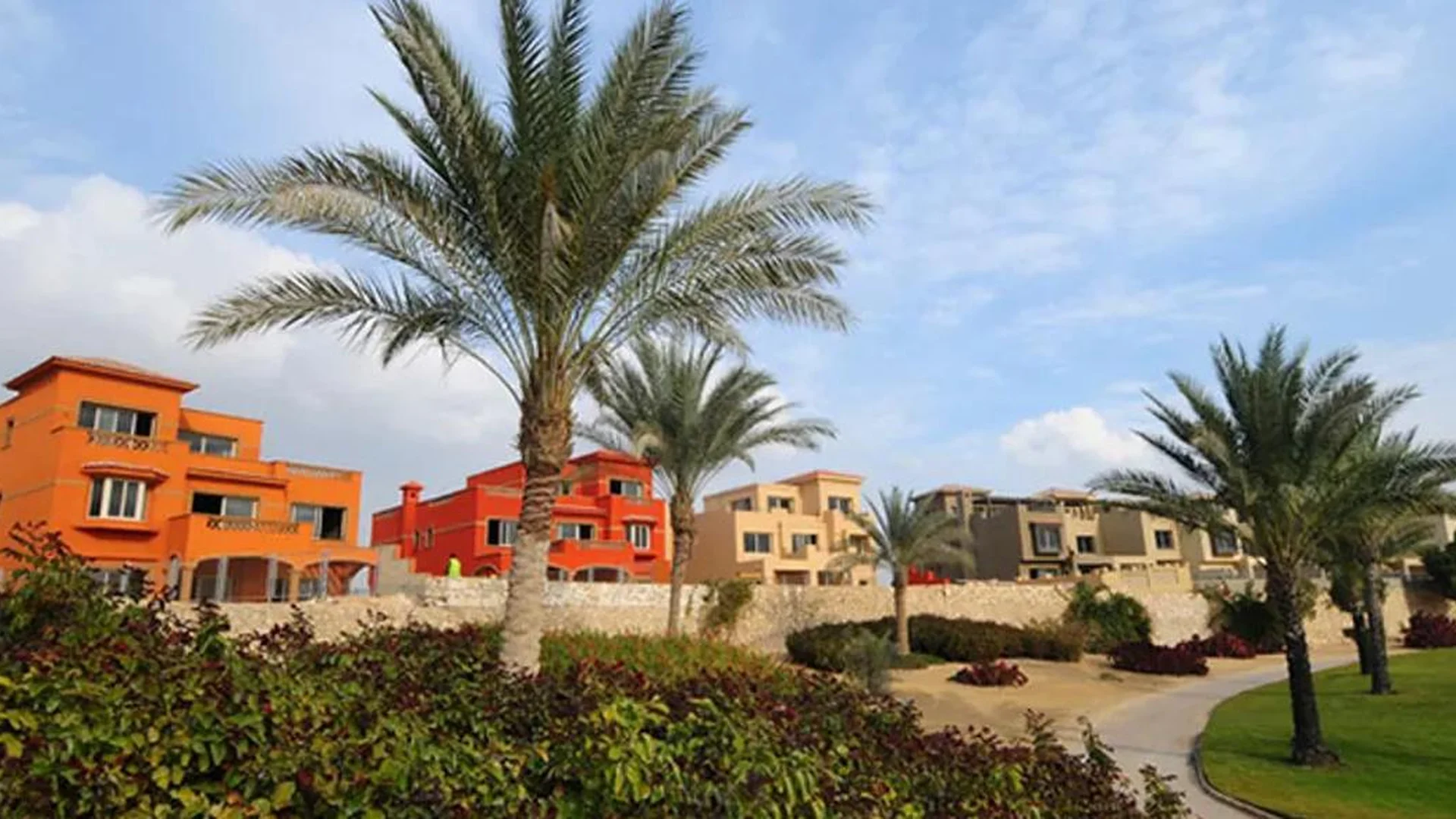 3 bedroom apartment For Sale in Golf Views El Sheikh Zayed